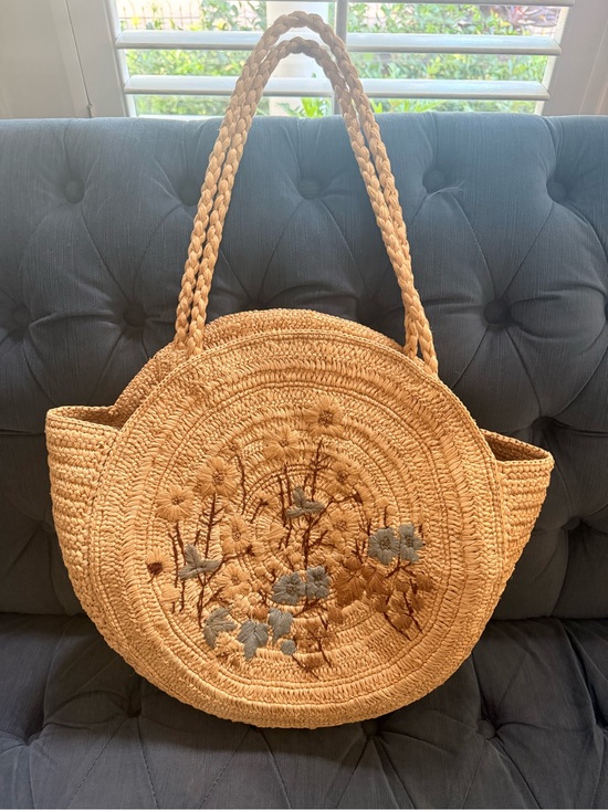 Sezane Handbags - Sezane June straw bag